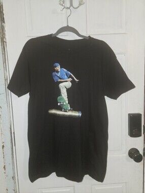 #EverybodySkates TShirt..Large